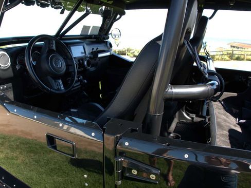 Used 2013 Jeep Wrangler Unlimited Rubicon w/ Dual Top Group image 6