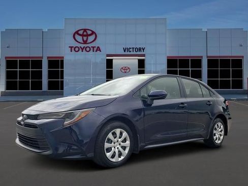 Used 2024 Toyota Corolla LE FWD image 1