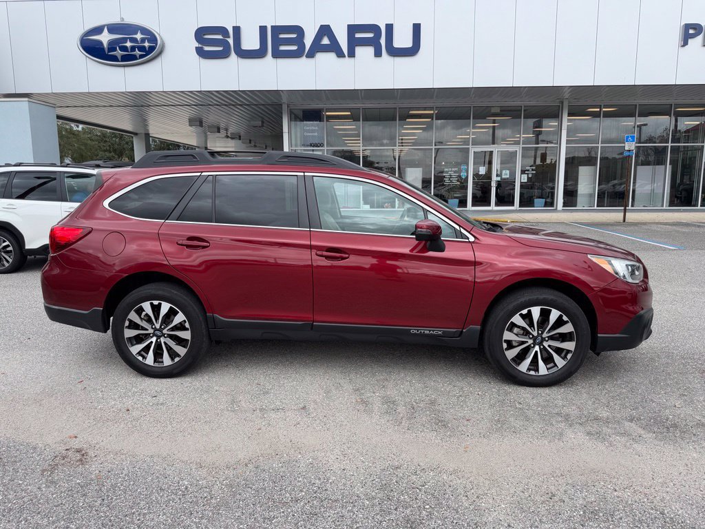 Used 2017 Subaru Outback 2.5i Limited AWD/4WD image 2