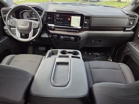 Used 2023 GMC Sierra 1500 Elevation image 12
