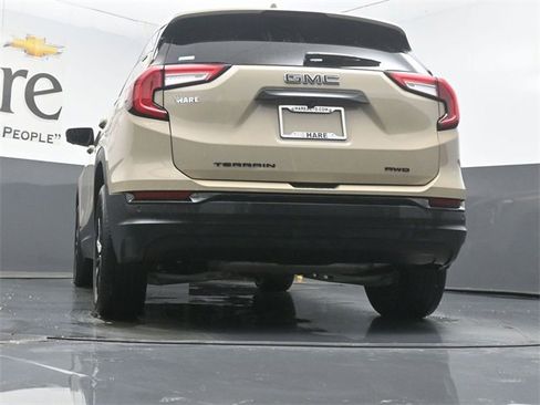 Used 2023 GMC Terrain SLT w/ Infotainment Package II image 53
