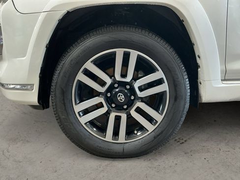 Used 2017 Toyota 4Runner Limited AWD/4WD image 9