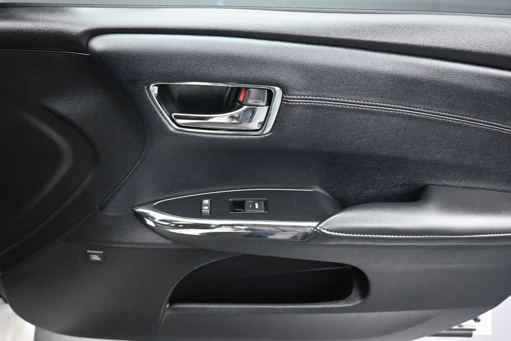 Used 2016 Toyota Avalon Limited w/ Toyota Safety Sense Package FWD image 42