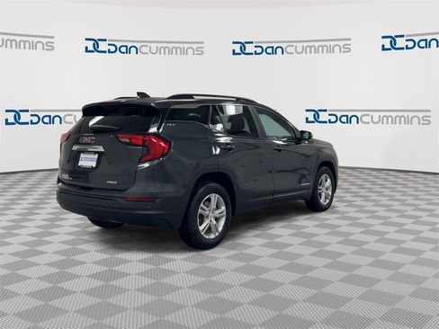 Used 2021 GMC Terrain SLE w/ Driver Convenience Package image 8