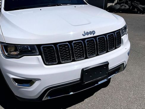 Used 2020 Jeep Grand Cherokee Limited AWD/4WD image 20