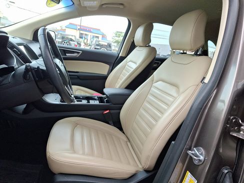 Certified 2019 Ford Edge SEL w/ Equipment Group 201A image 16