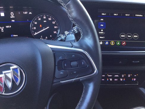 Used 2023 Buick Envision Avenir image 16