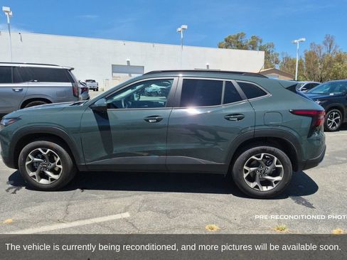Used 2026 Chevrolet Trax LT w/ Driver Confidence Package FWD image 9