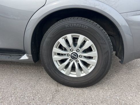 Used 2024 Nissan Armada SV image 8