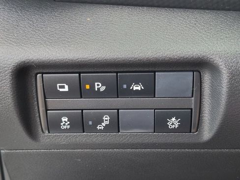 Used 2025 Nissan Kicks Play S FWD image 14