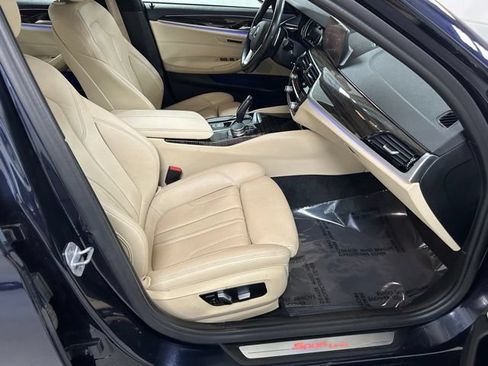 Used 2019 BMW 530i xDrive w/ Convenience Package AWD/4WD image 13