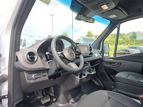 New 2025 Mercedes-Benz Sprinter 2500 image 20
