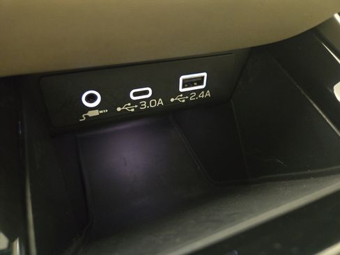 Used 2025 Subaru Outback Limited AWD/4WD image 29