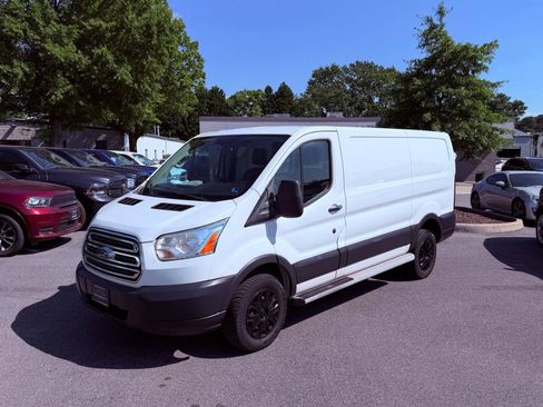 Used 2015 Ford Transit 250 130 Low Roof w/ Exterior Upgrade Package RWD image 4