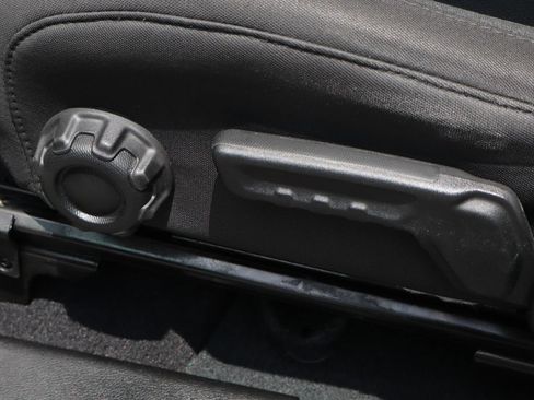 Used 2022 Jeep Wrangler Sport AWD/4WD image 20