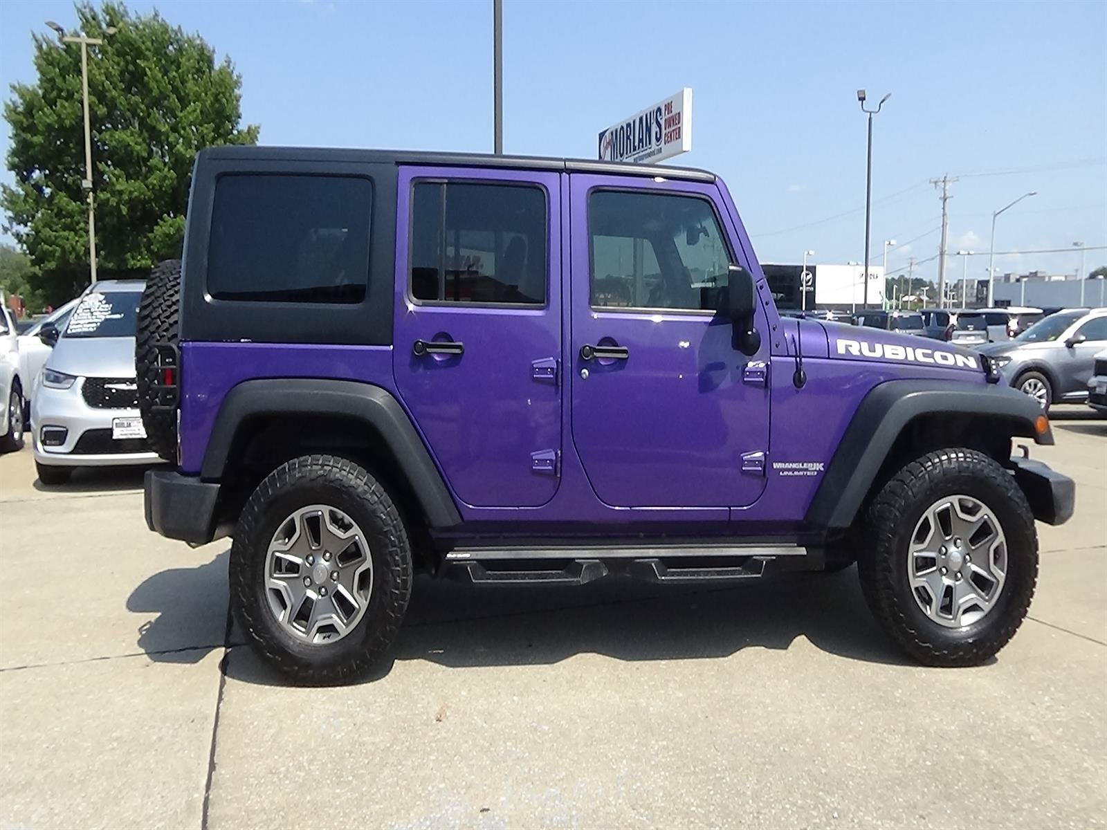 Used 2018 Jeep Wrangler Unlimited Rubicon w/ Cold Weather Group AWD/4WD image 5