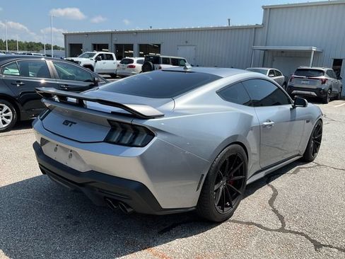 Used 2025 Ford Mustang GT Premium RWD image 6