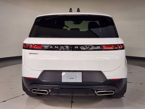 Used 2025 Land Rover Range Rover Sport SE AWD/4WD image 10