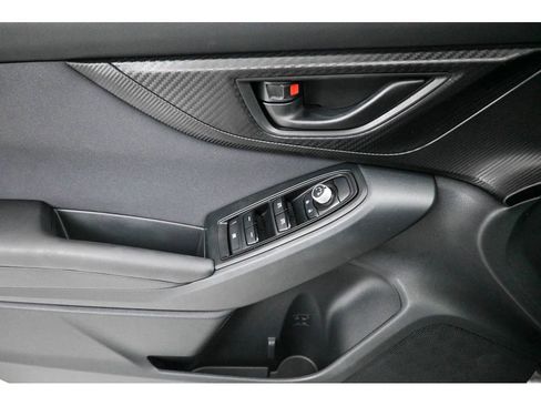 Used 2022 Subaru Crosstrek 2.0i Premium image 8