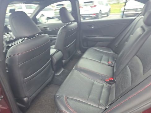 Used 2017 Honda Accord Sport Special Edition image 25