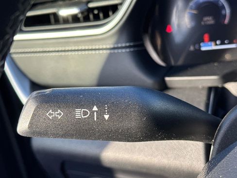 Used 2023 Jeep Grand Cherokee Altitude image 24