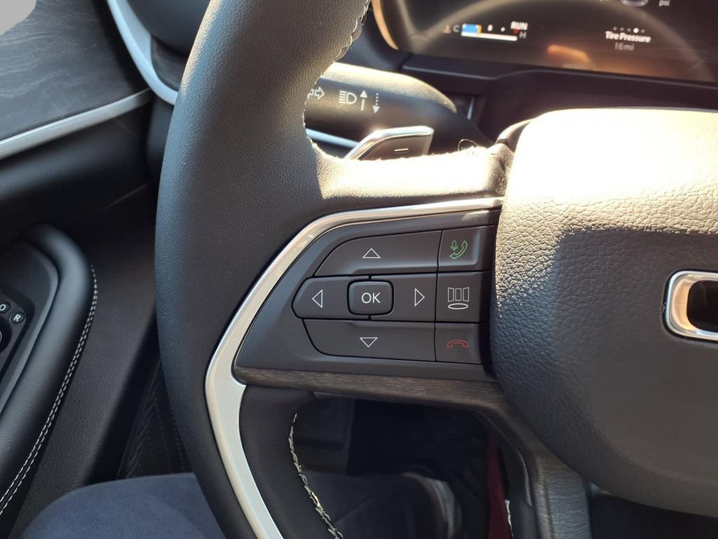 New 2026 Jeep Grand Cherokee Altitude AWD/4WD image 12