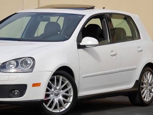 Used 2007 Volkswagen GTI 4-Door FWD image 3