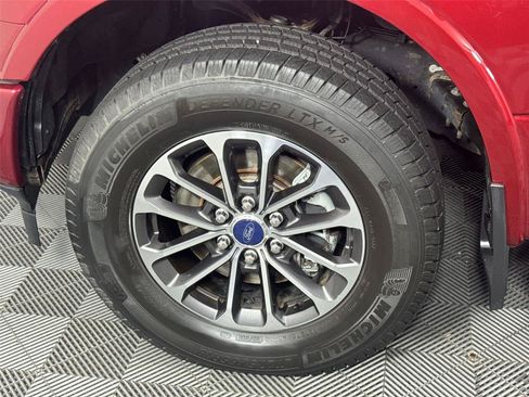 Used 2019 Ford F150 XLT w/ Equipment Group 302A Luxury AWD/4WD image 11