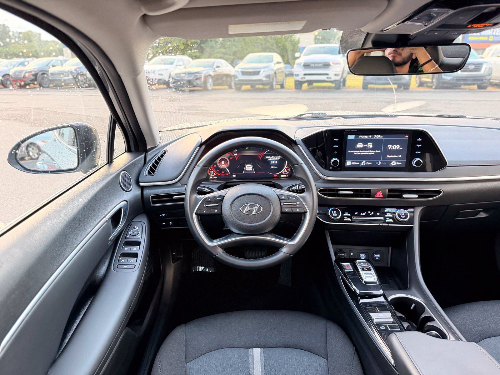 Used 2021 Hyundai Sonata SEL w/ Convenience Package FWD image 30