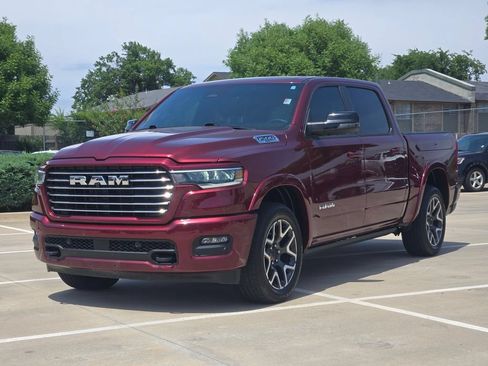 Used 2025 RAM 1500 Laramie w/ Laramie Southwest Edition AWD/4WD image 3