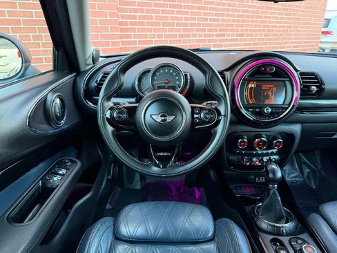 Used 2017 MINI Cooper Clubman ALL4 image 11