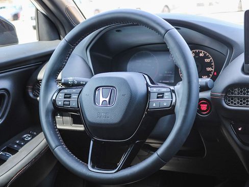Used 2024 Honda HR-V Sport image 17