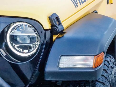 Used 2021 Jeep Wrangler Unlimited Sport image 5