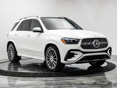 Used 2025 Mercedes-Benz GLE 450 4MATIC w/ AMG Line Exterior image 23