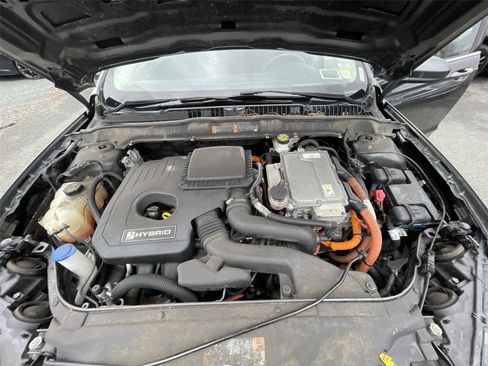 Used 2019 Ford Fusion SE image 11