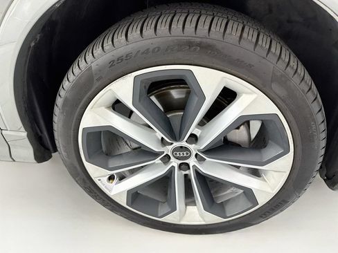 Used 2021 Audi Q3 2.0T Premium w/ Convenience Package AWD/4WD image 30