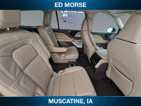 Used 2022 Lincoln Aviator Reserve w/ Equipment Group 201A image 17