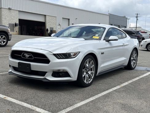 Used 2015 Ford Mustang GT Premium w/ Equipment Group 401A RWD image 2