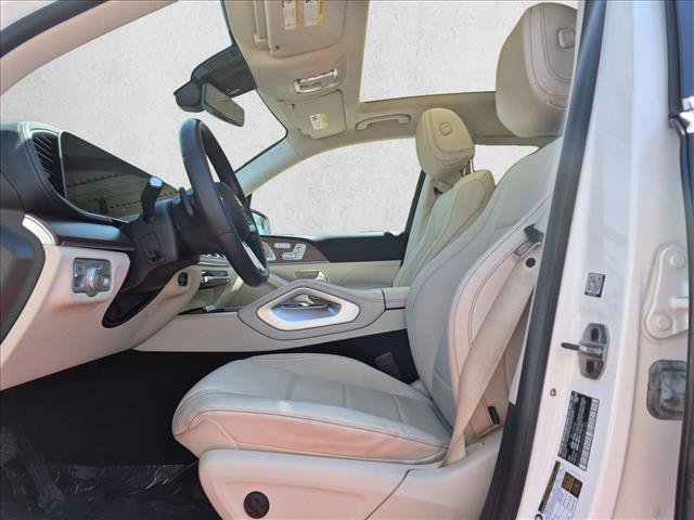 Used 2023 Mercedes-Benz GLS 450 4MATIC image 11