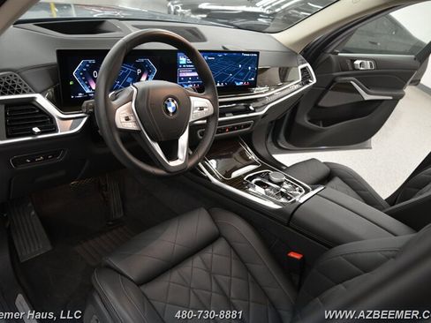 Used 2025 BMW X7 xDrive40i image 12