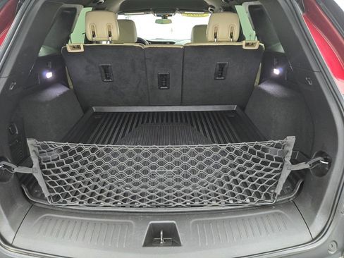 Used 2018 Cadillac XT5 AWD image 10