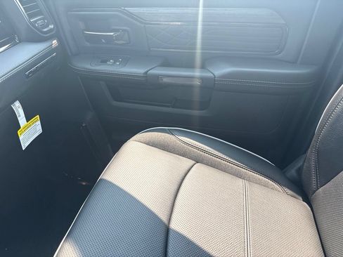 New 2026 RAM 3500 Limited AWD/4WD image 29