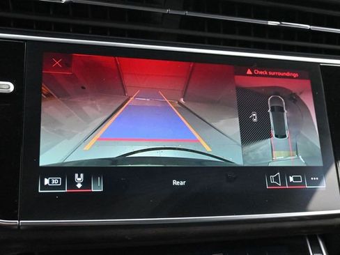 Used 2021 Audi Q8 Premium Plus w/ Premium Plus Package image 19