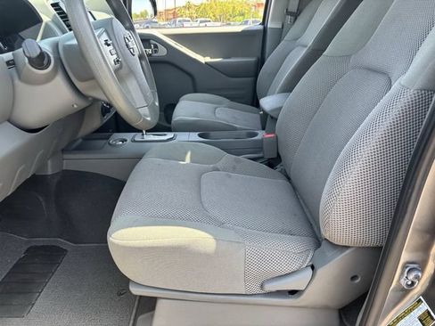 Used 2020 Nissan Frontier SV w/ Midnight Edition Floor Mats AWD/4WD image 19