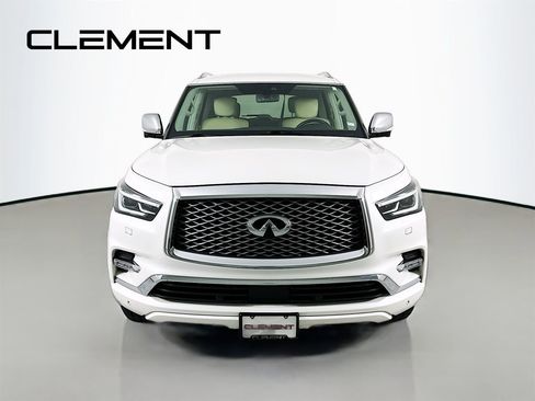 Used 2018 INFINITI QX80 Base w/ Deluxe Technology Package image 3