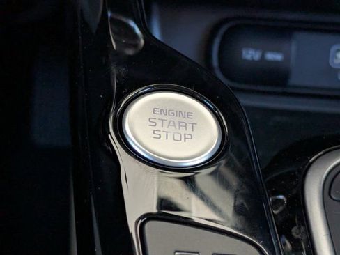 Used 2025 Kia Soul EX image 30