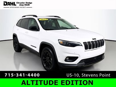 Used 2023 Jeep Cherokee Altitude Lux
