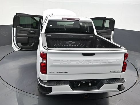Used 2023 Chevrolet Silverado 1500 Custom RWD image 36