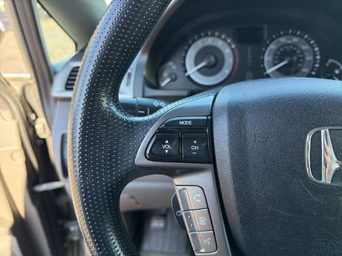 Used 2016 Honda Odyssey SE image 12