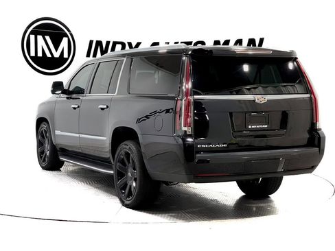 Used 2018 Cadillac Escalade ESV Luxury image 6